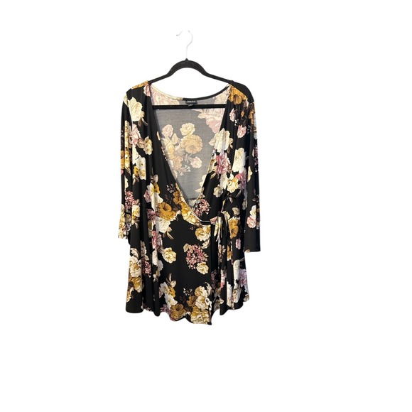Torrid Black Floral Print Wrap Dress Casual Party Bohemian Size 4X - Picture 1 of 6
